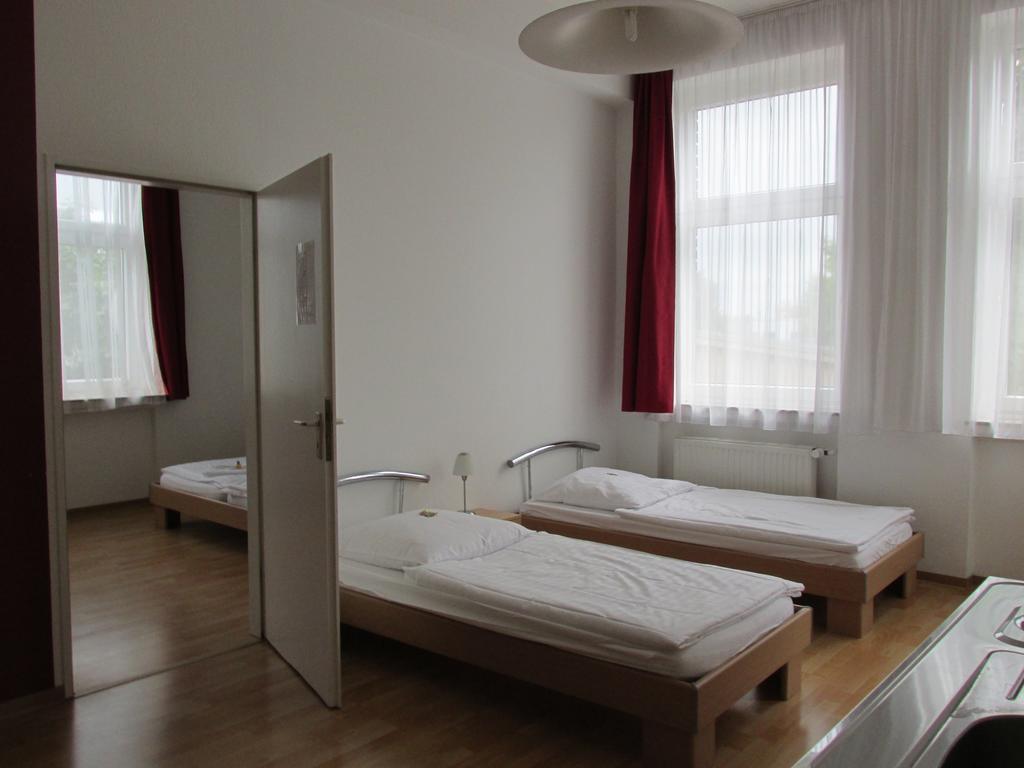 Hotel Westend Cologne Room photo